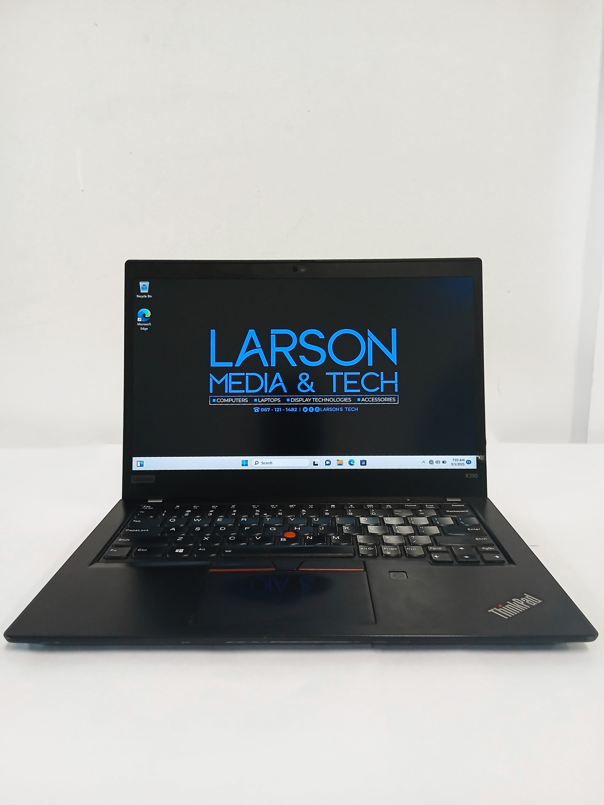 Lenovo ThinkPad X390 i5 8th Gen 8GB RAM 256GB SSD 13.3" Full HD Windows 11 Pro Laptop Refurbished